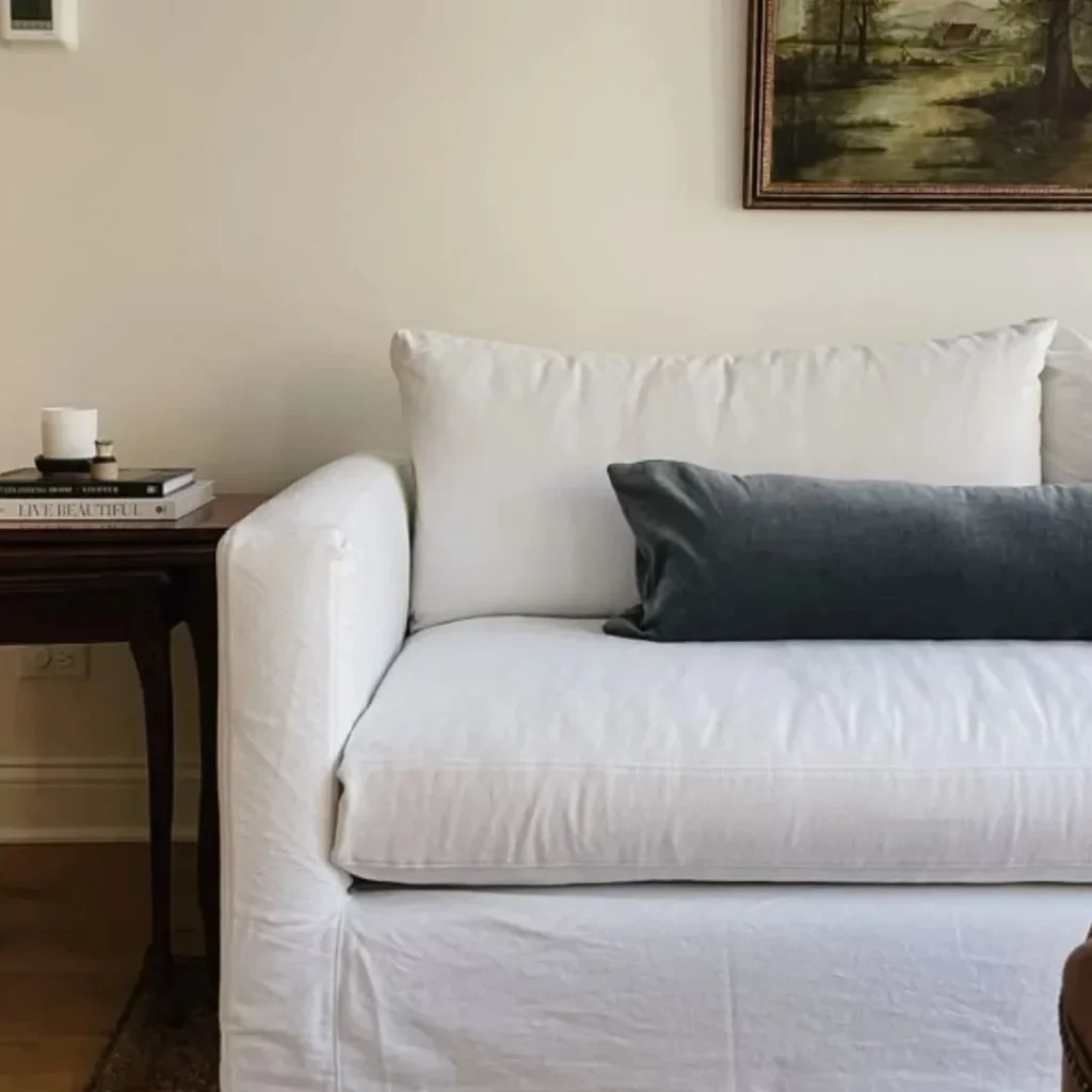 Effortless Cleaning for White Sofa Covers – freshly cleaned white sofa with spotless fabric
