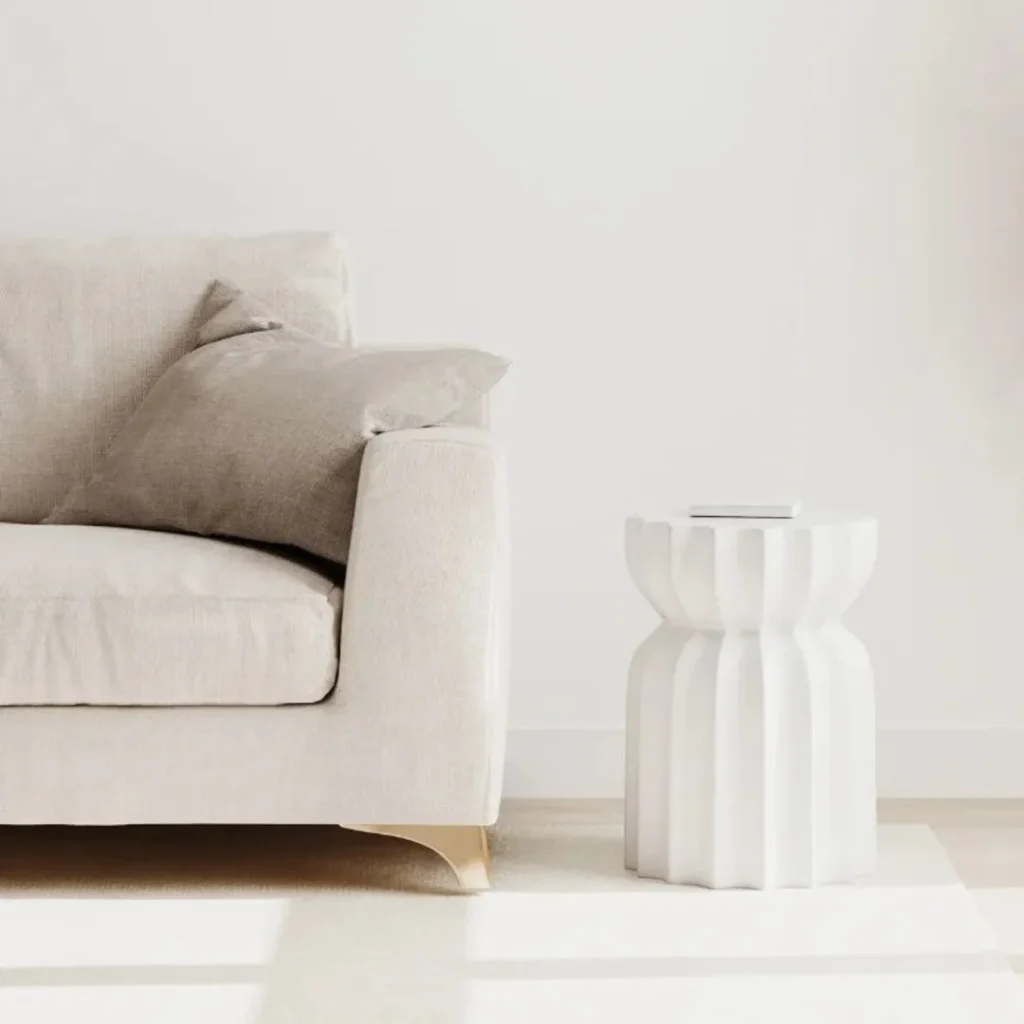 Effortless Cleaning for White Sofa Covers – close-up of pristine white sofa cover after cleaning